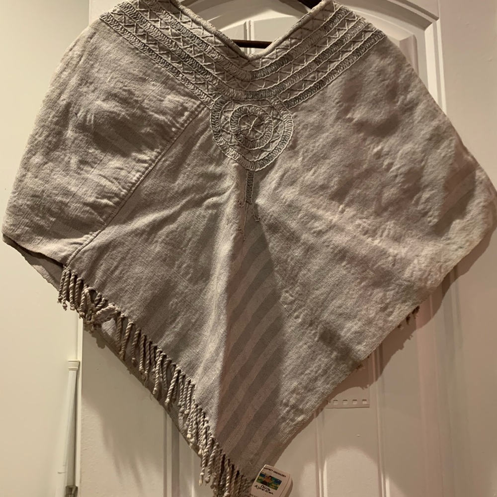 Handmade cotton cropped cape poncho